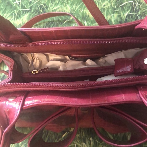 Like Dreams Bowtie Vegan Leather Crossbody Purse - Picture 8 of 13